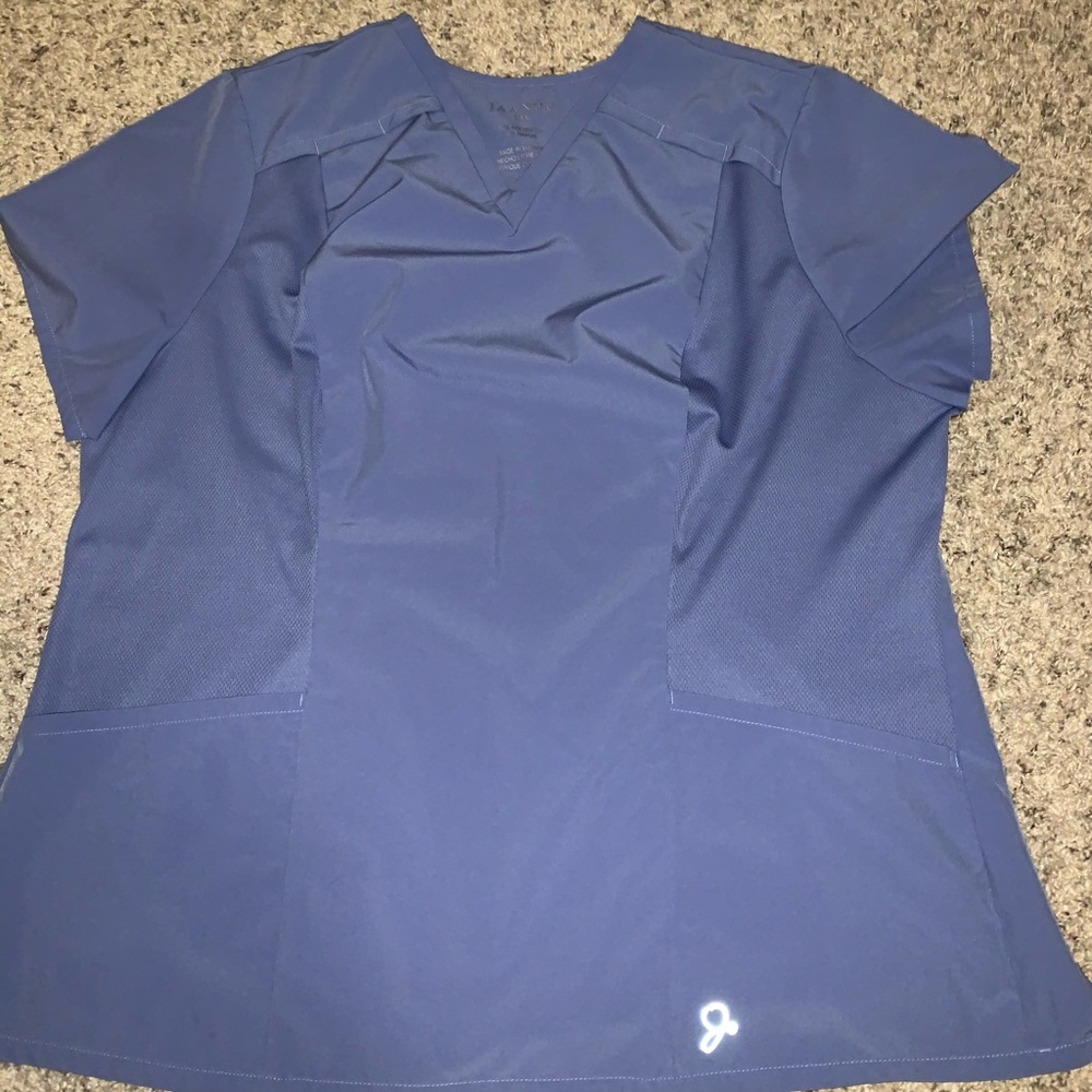 Jaanuu Scrub Top